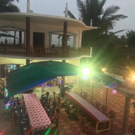 Sam & San Beach Resort Vengurla ภายนอก รูปภาพ