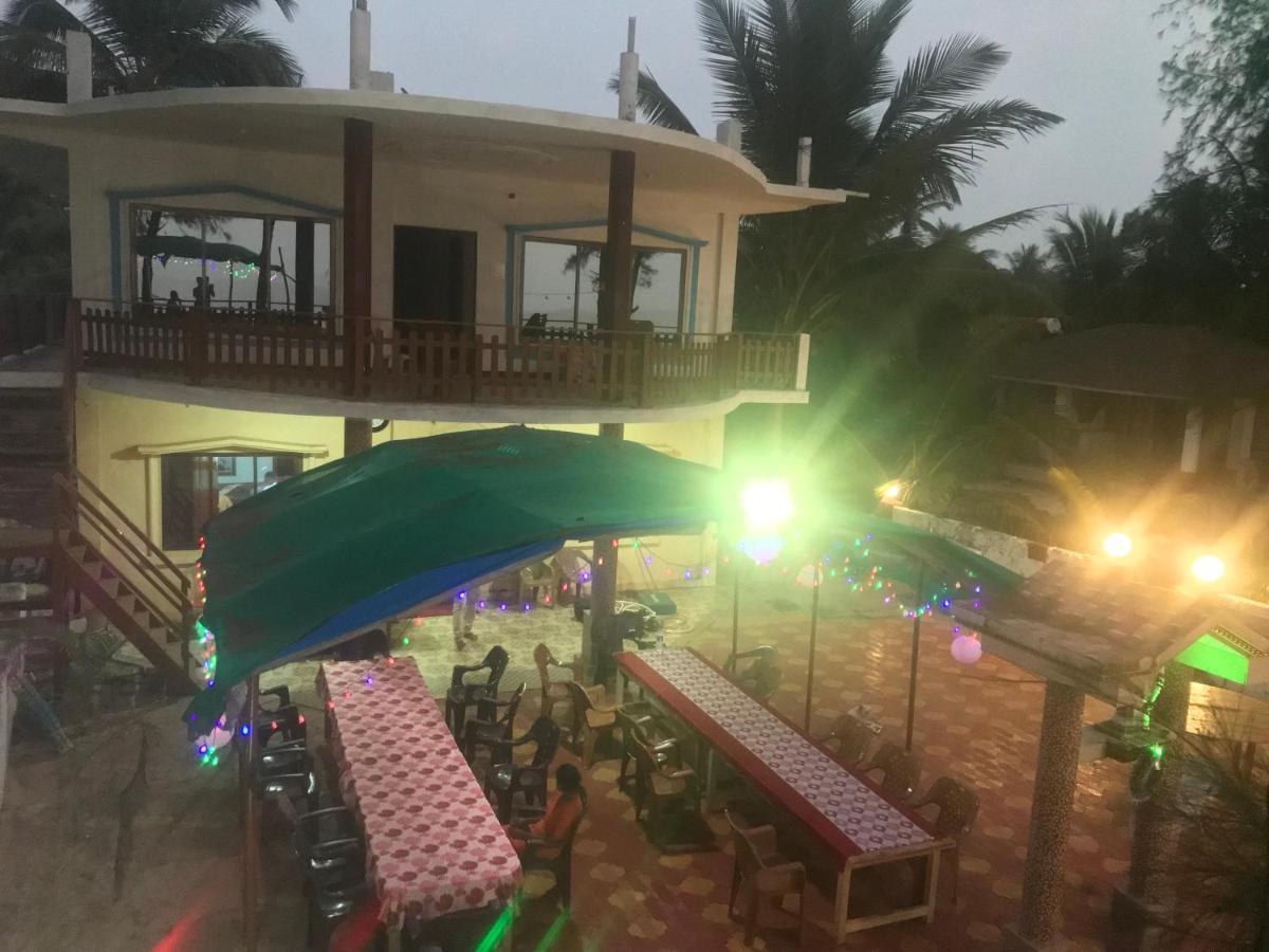 Sam & San Beach Resort Vengurla ภายนอก รูปภาพ